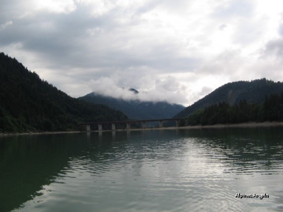 Wolken übern Sylvensteinstausee