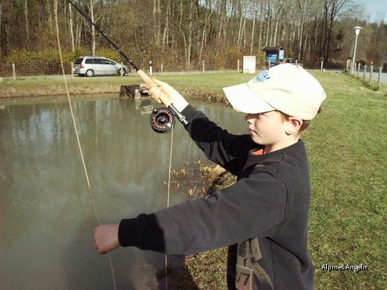 Karli beim Fliegenfischen 02