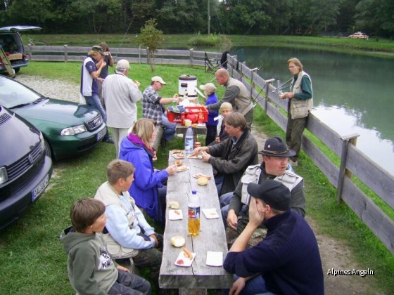 Brotzeit am Kneidl-Weiher