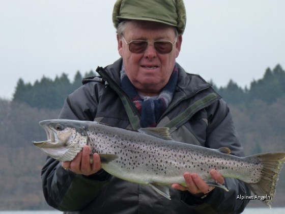 Horst mit 67er Seeforelle aus dem Biggesee